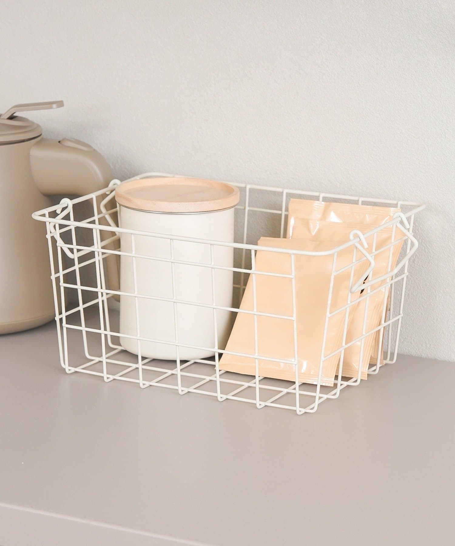 ワイヤースタッキング小物入れ ￥330(税込)